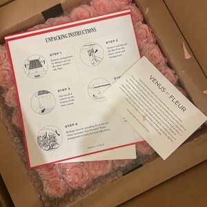 Venus Et Fleur Large Square Pink Rose Arrangement